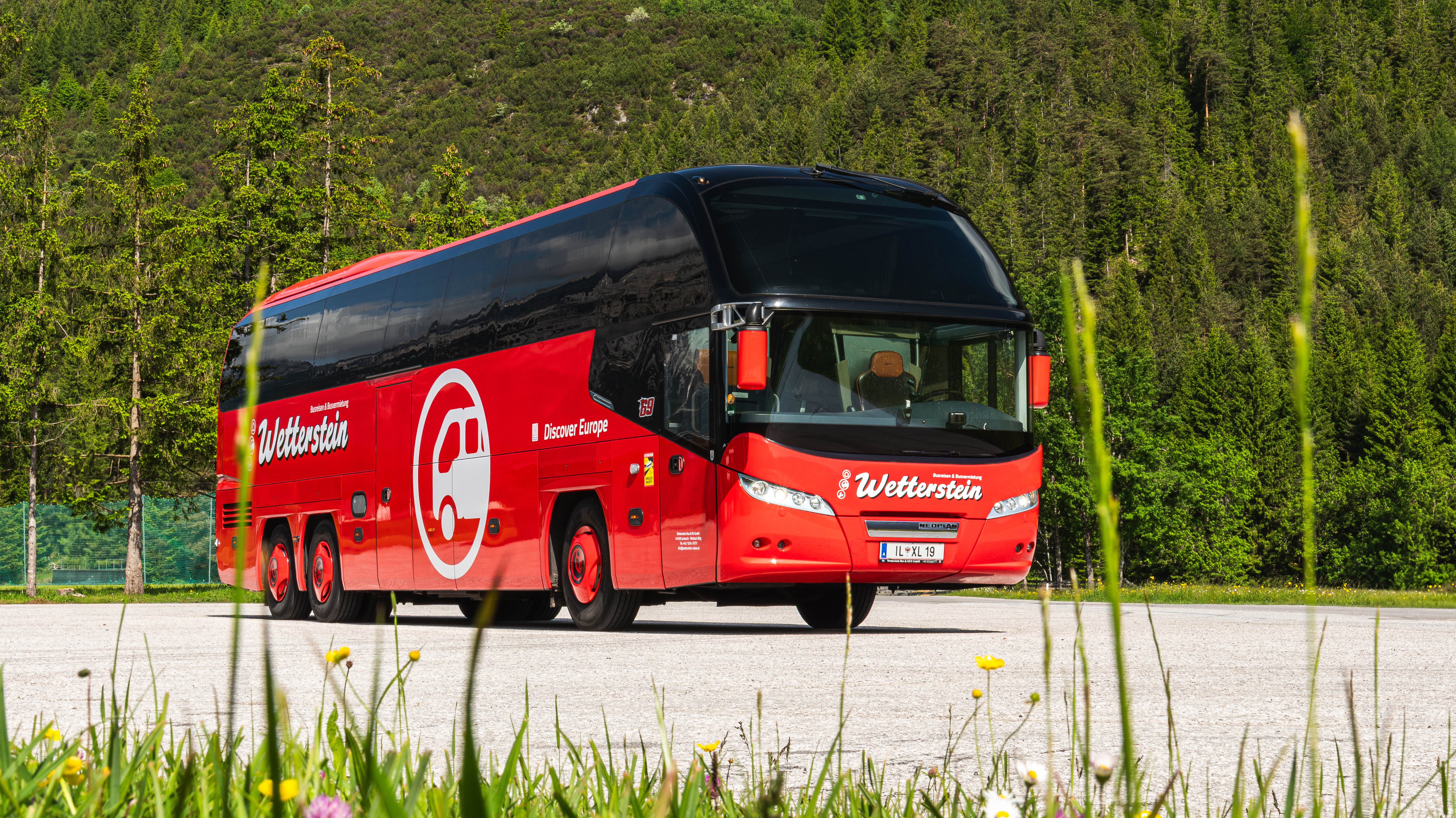 Roter XL-19 für große Gruppen