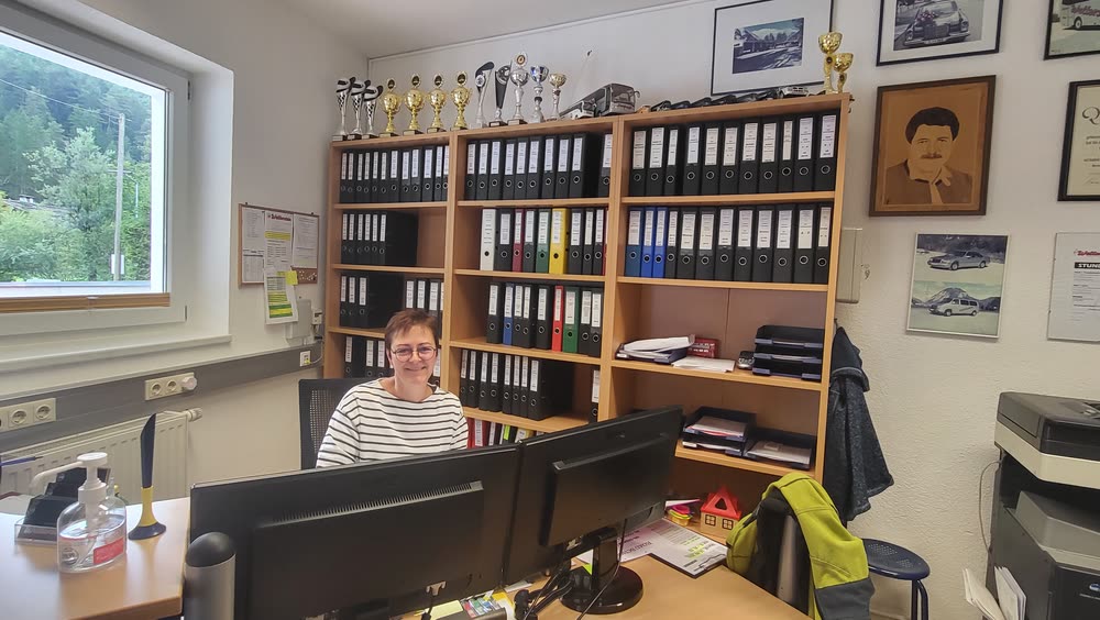 Petra, Büro und Abrechnung bei Wetterstein-Reisen